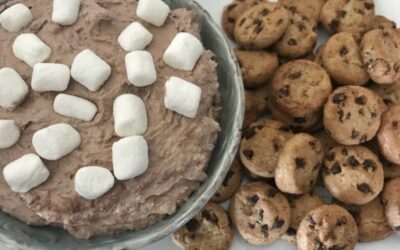 Hot Cocoa Cheesecake Dip