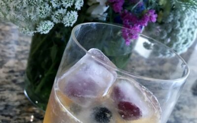 Fizzy Peach Cocktail