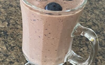 Almond Milk Banana-Blueberry Breakfast Smoothie