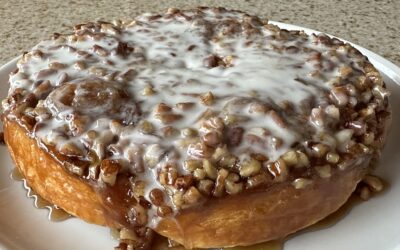 Sticky Praline Pecan Cinnamon Rolls