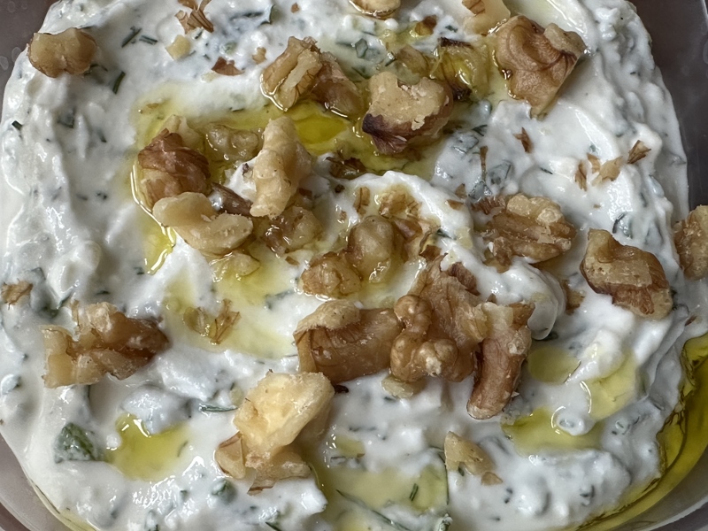 Haydari (Turkish Yogurt Dip)